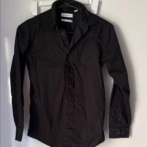 Calvin Klein Men's Elegant Black Dress Shirt